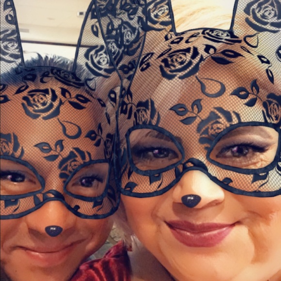 Meet your Posher, Cathy - Picture 4 of 8